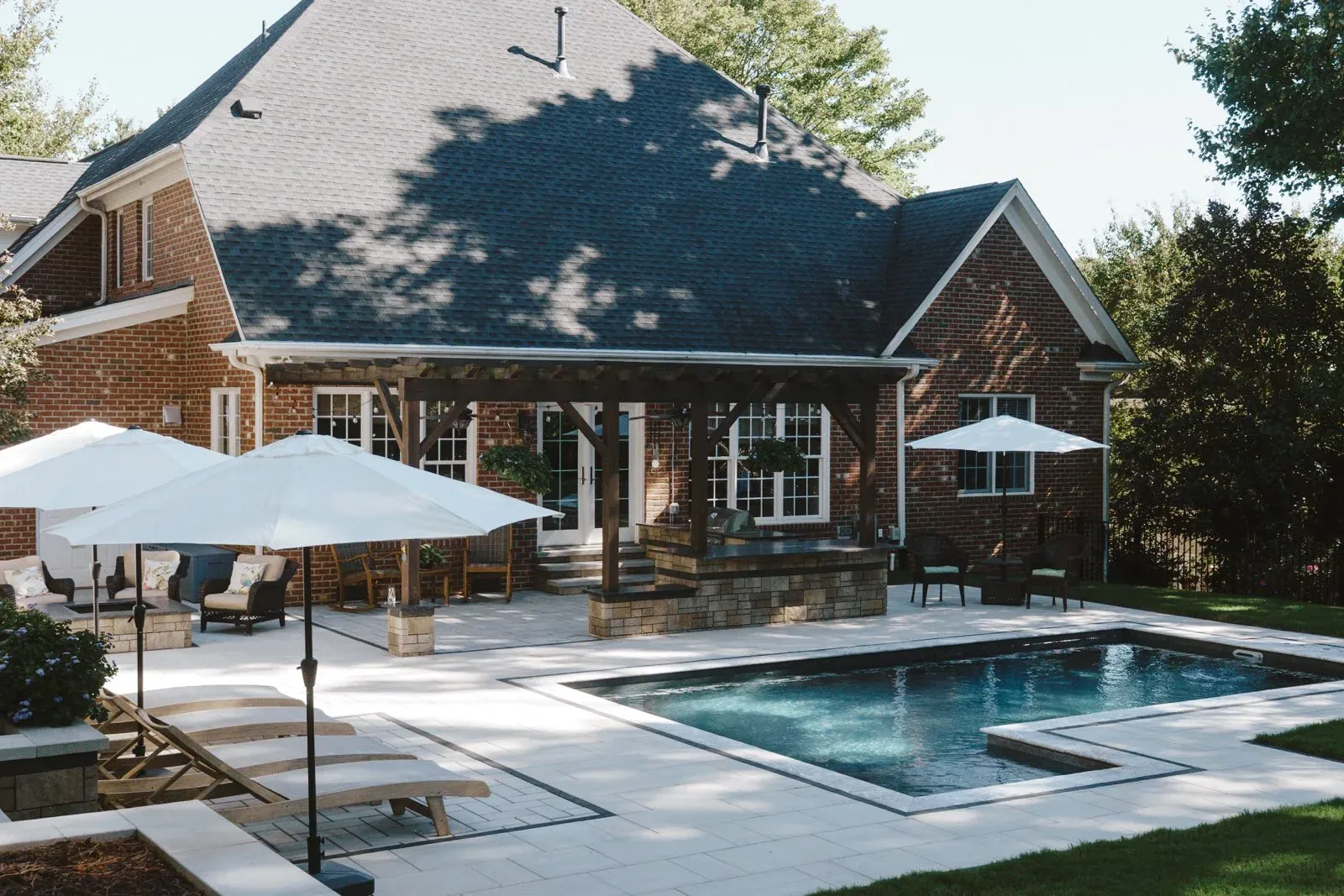 Holly Springs Inground Pool, Black Slate Membrane with Techo Bloc Para Pavers