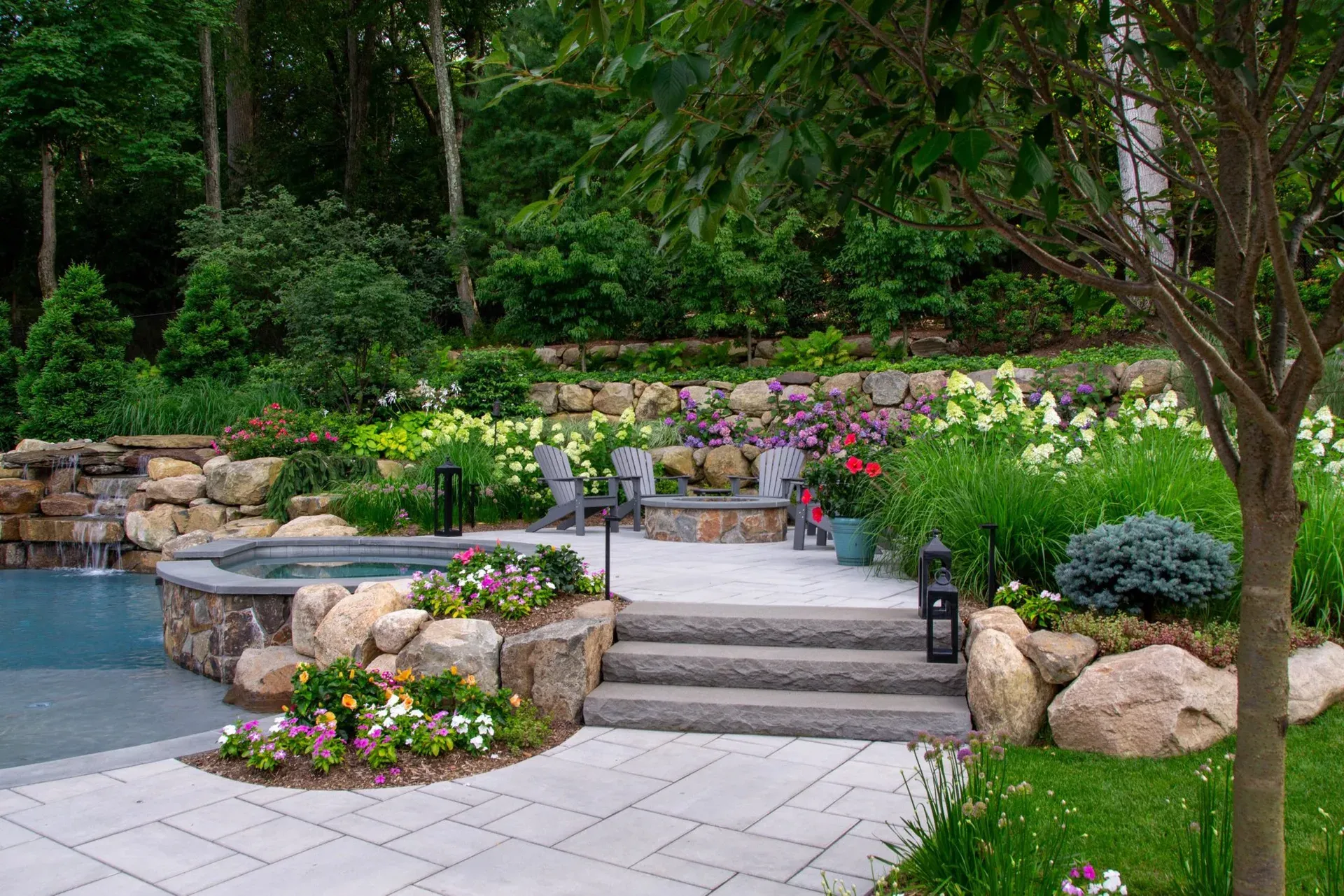 Landscaped garden feature by NOAT